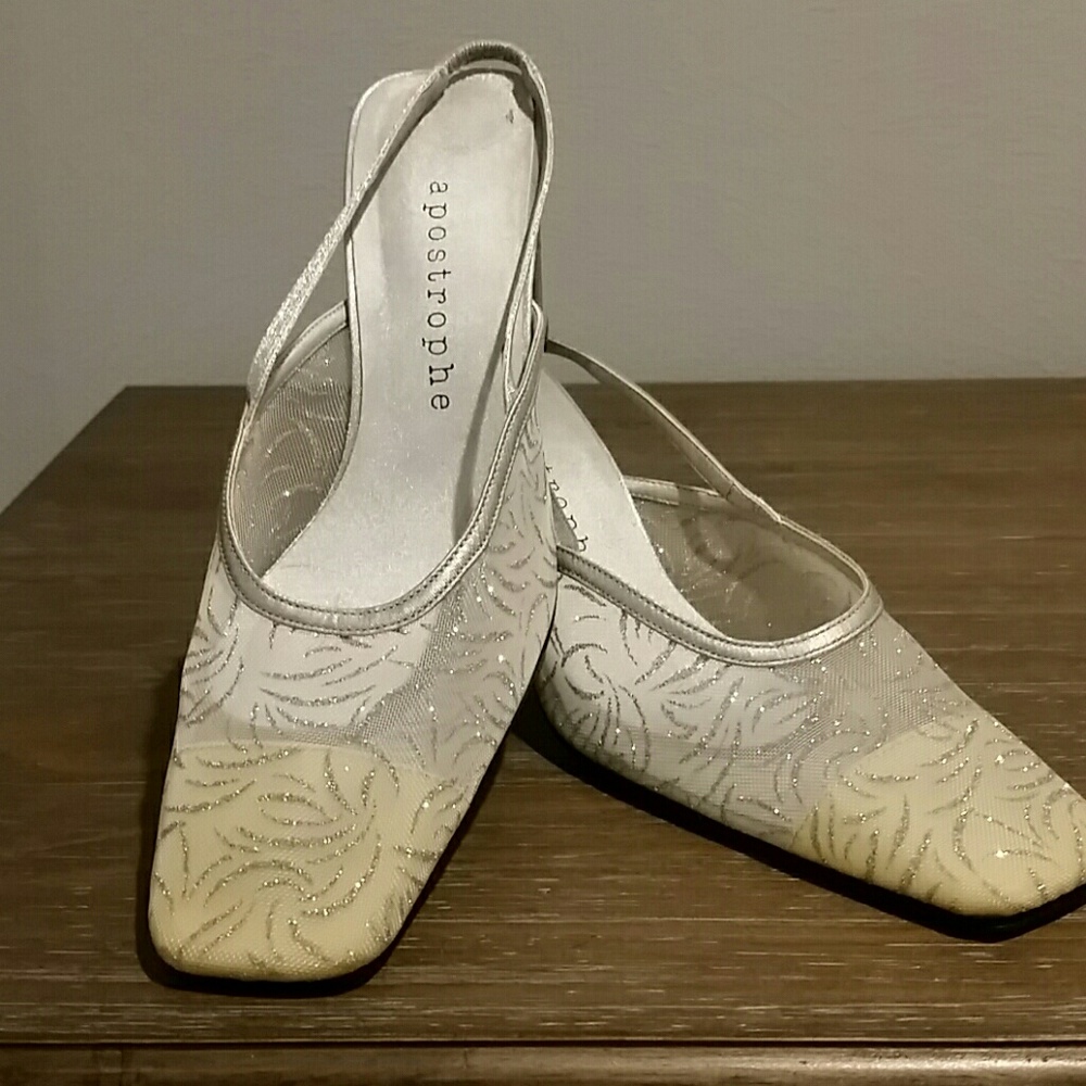 Women's dress shoes